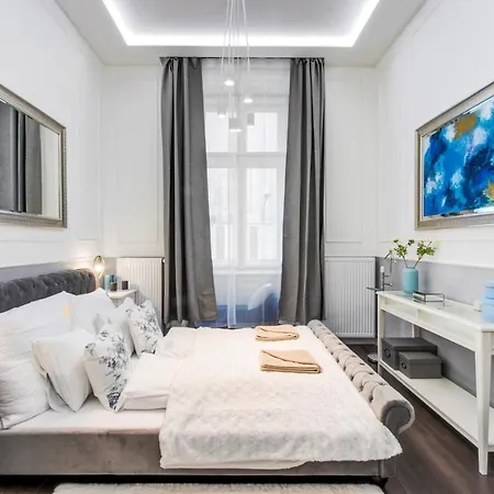 A5 Apaczai * Budapeszt