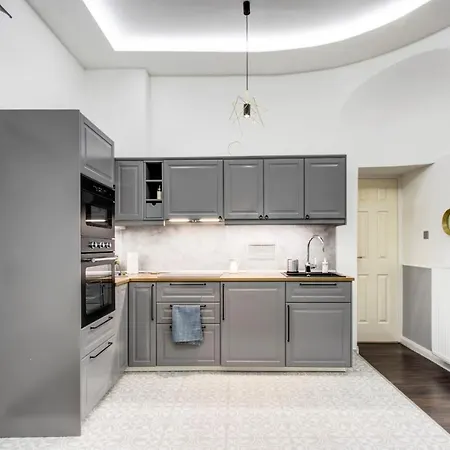 A5 Apaczai Apartment