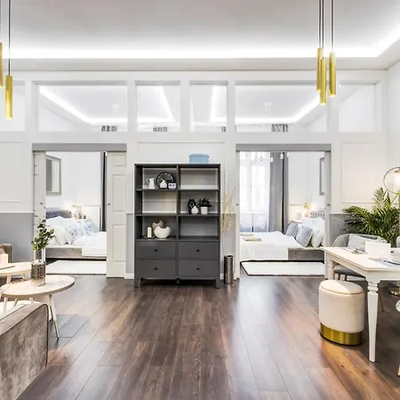 A5 Apaczai * Budapeszt