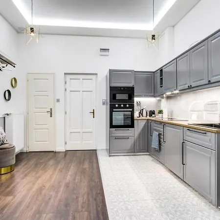 A5 Apaczai Budapeszt