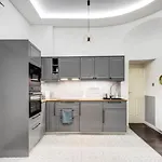 A5 Apaczai شقة